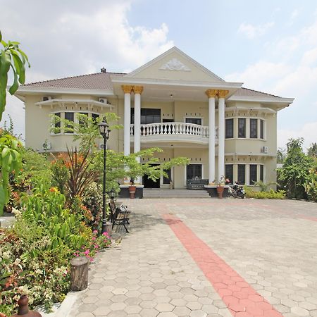 Hotel Reddoorz Near Umy Yogyakarta Ngabean Exterior foto