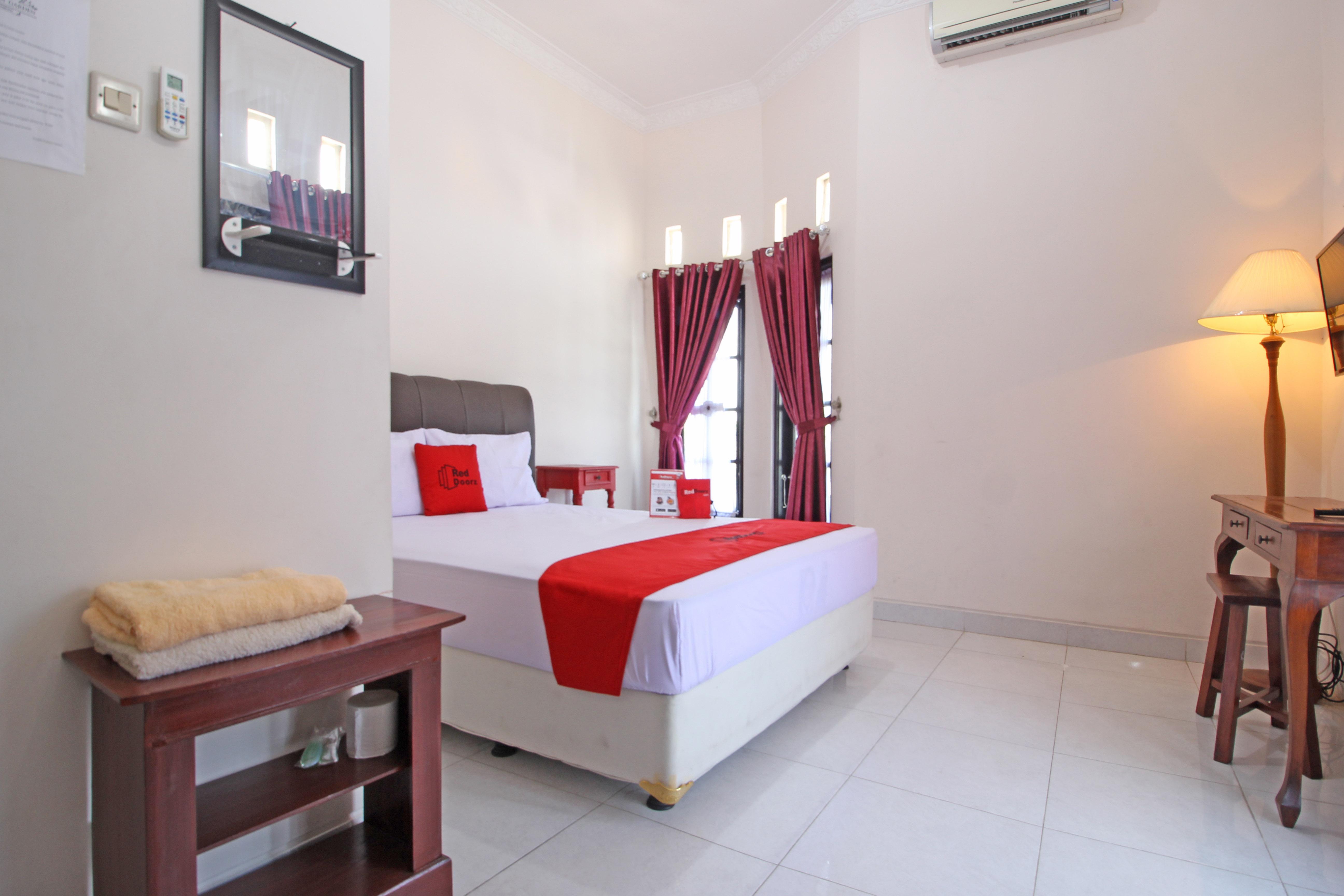Hotel Reddoorz Near Umy Yogyakarta Ngabean Exterior foto