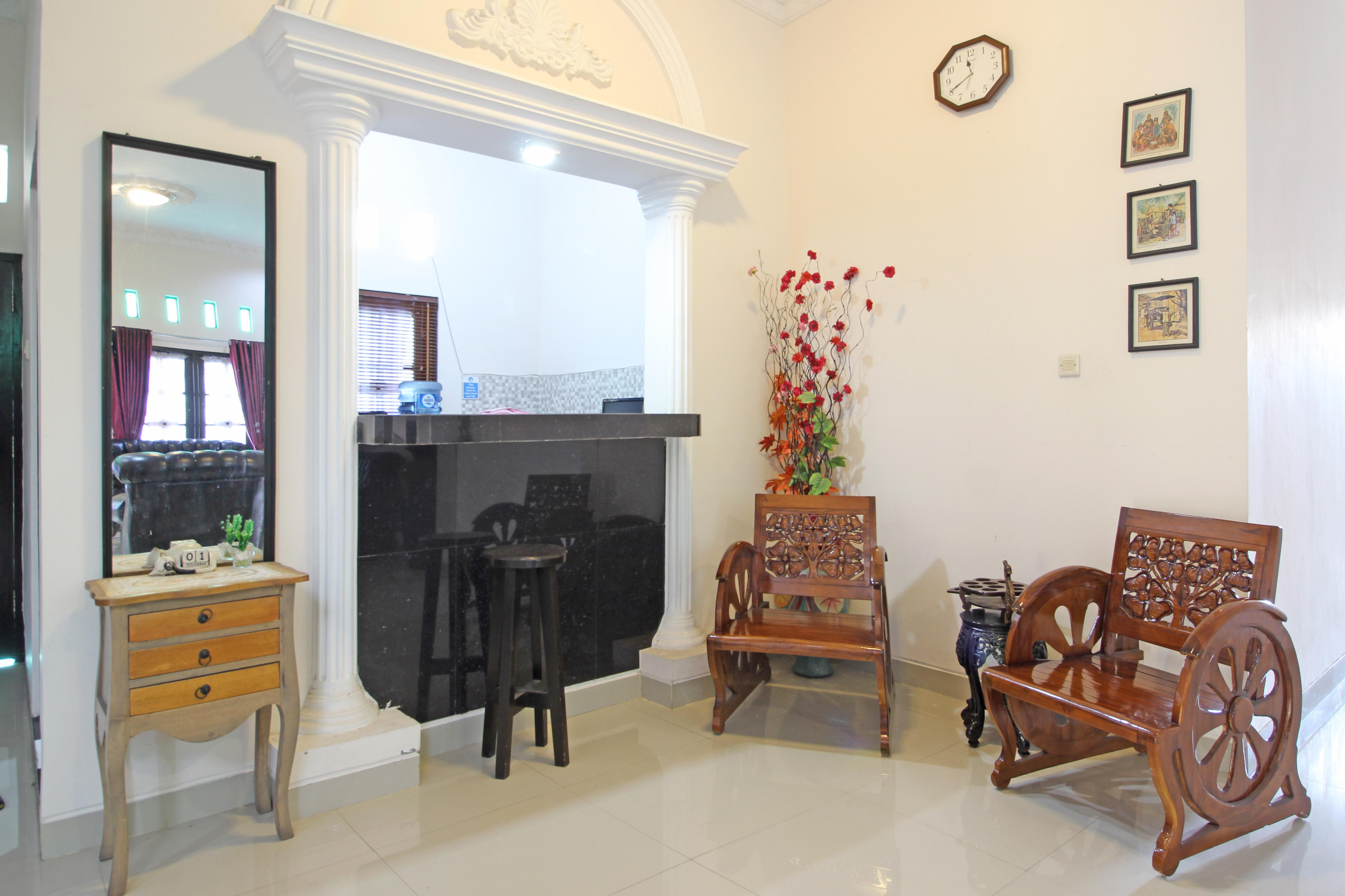 Hotel Reddoorz Near Umy Yogyakarta Ngabean Exterior foto